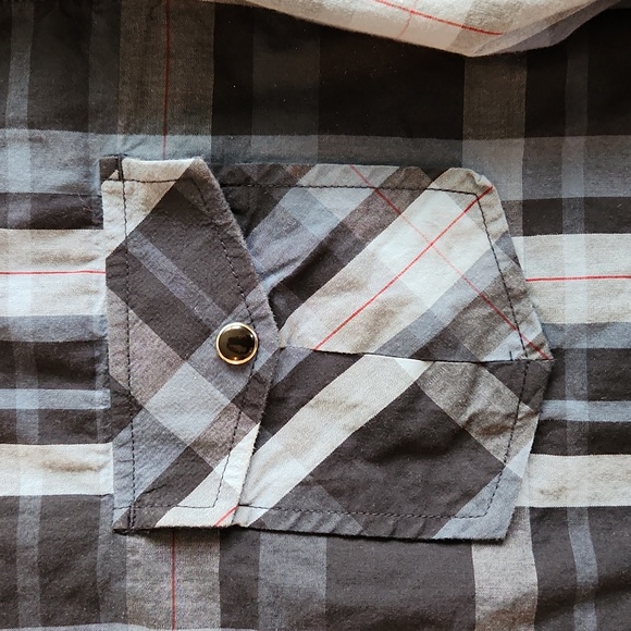 SQ Men's Button Down Shirt, XL, Black Pearlized Buttons, Ginghim on Cuff - Picture 3 of 8